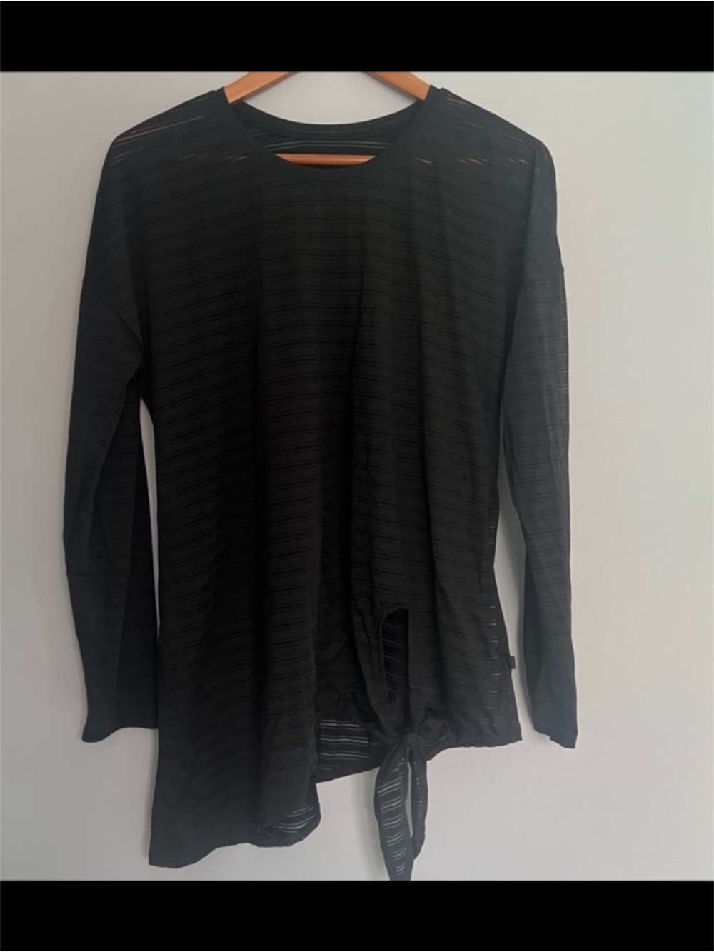 Lululemon Tie Your Practice Long Sleeve Stripe Black Size 10
